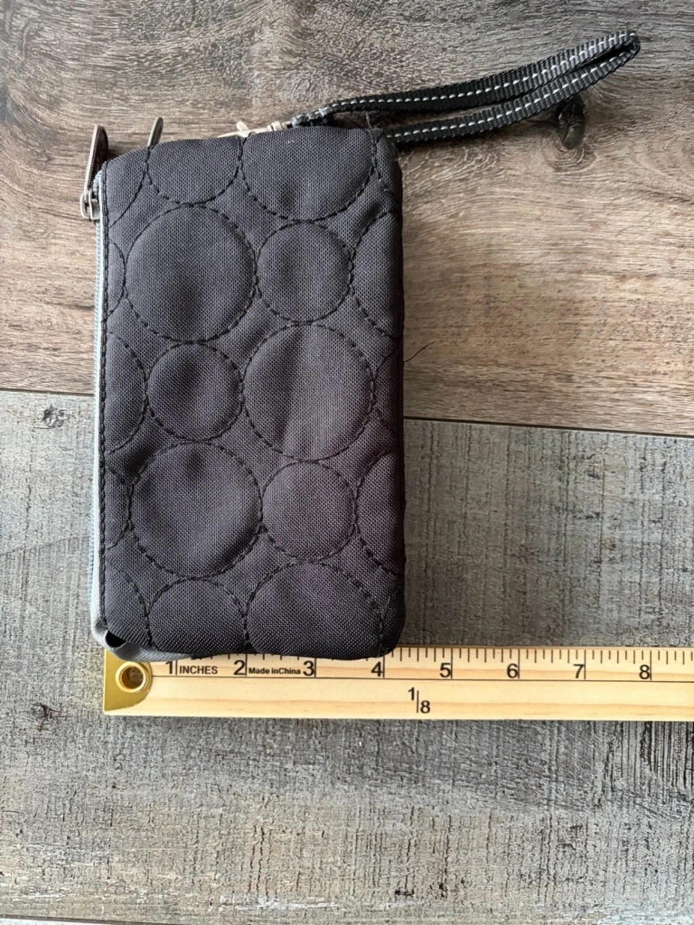 Thirty-One Quilted Black Wristlet Wallet Organizer Zip Clutch
